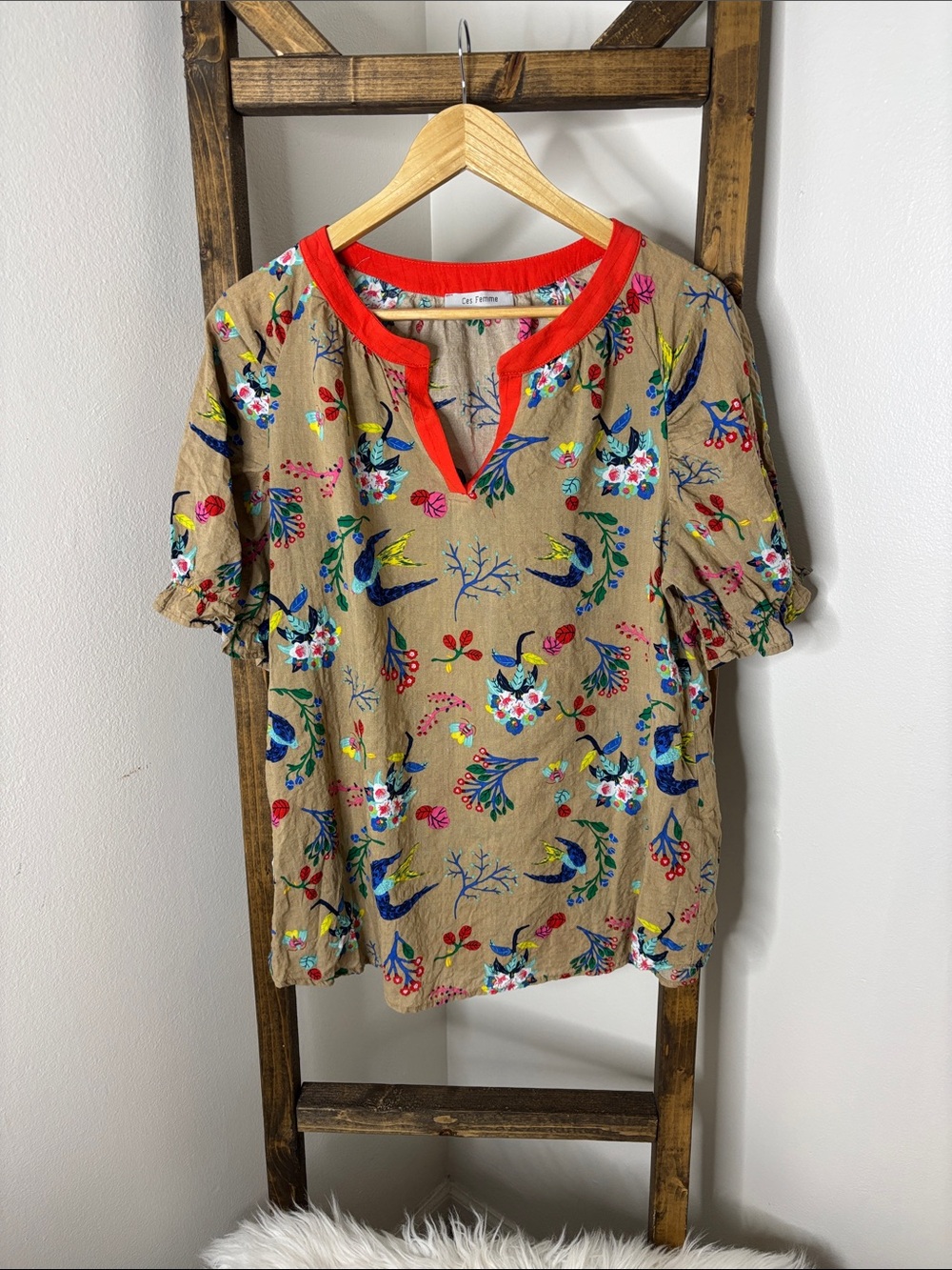 Ces Femme Tan Floral & Bird Embroidered Split-Neck Top with Red Trim Size M